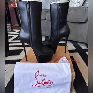‼️‼️BRAND NEW NEVER WORN LEATHER CHRISTIAN LOUBOUTIN DOLLY BOOTY ALTA 160‼️‼️